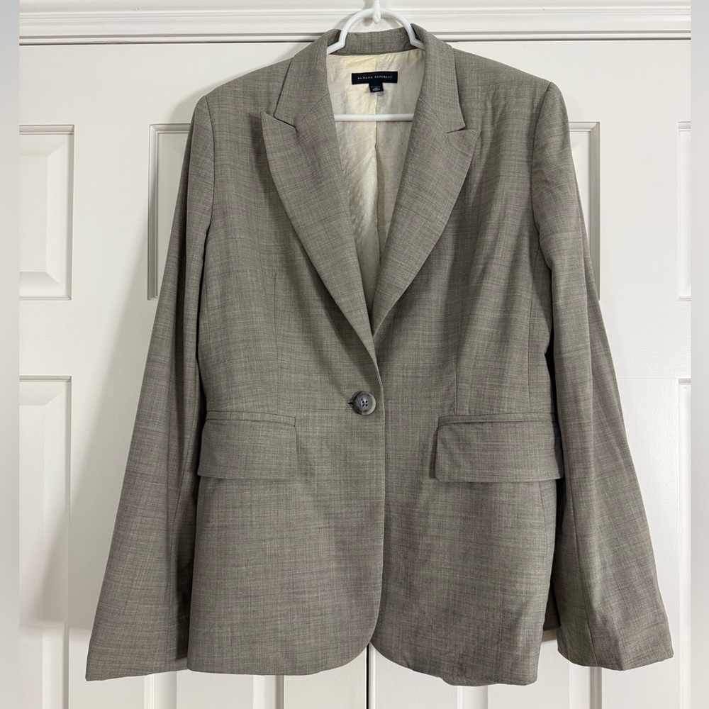 Banana Republic Gray Wool Blazer Size 16 With Damage